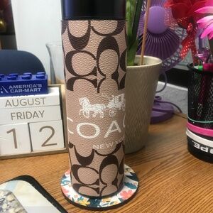 Smart tumbler